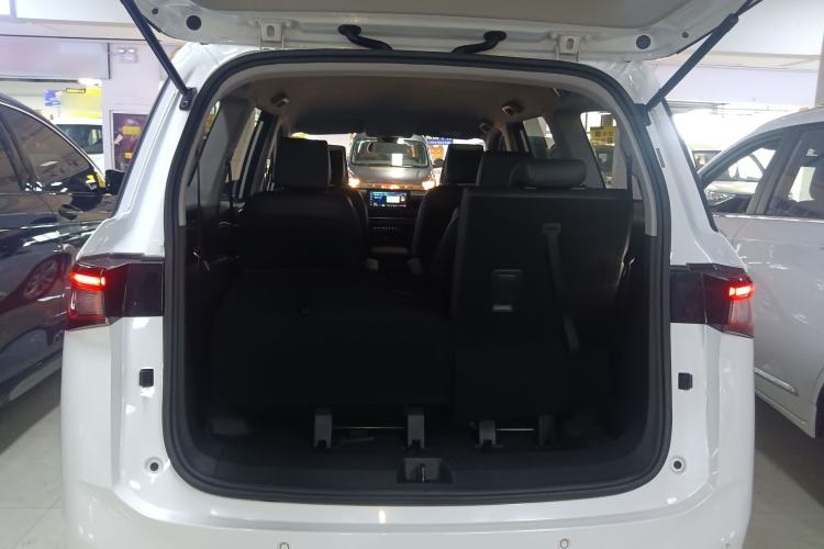 Used Wuling Jiachen 2022 1.5T CVT Smart Luxury Version Trunk