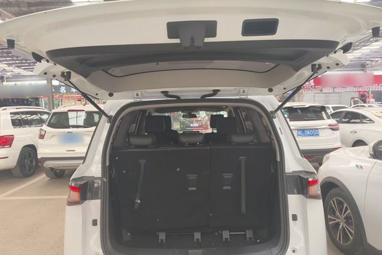 Used Wuling Jiachen 2022 1.5T CVT Smart Luxury Version Trunk