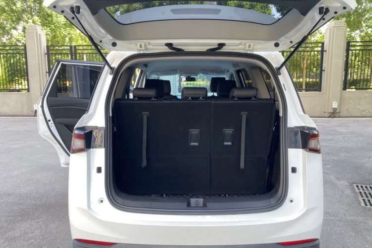 Used Wuling Jiachen 2022 1.5L Manual Enjoyment Elite Model Trunk