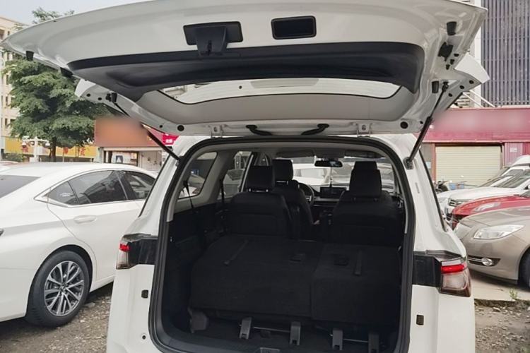 Used Wuling Jiachen 2022 1.5T CVT Smart Luxury Version Trunk