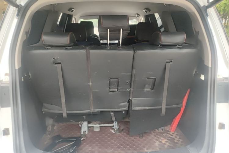 Used Wuling Jiachen 2022 1.5T CVT Smart Luxury Version Trunk