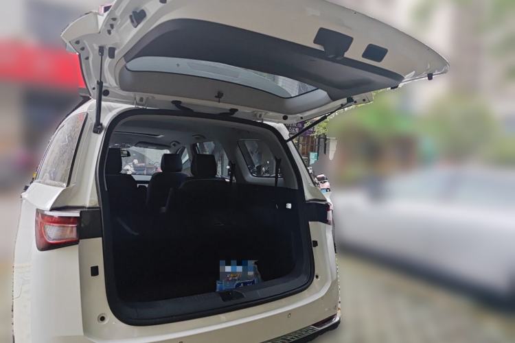 Used Wuling Jiachen 2022 1.5T CVT Deluxe Flagship Edition Trunk