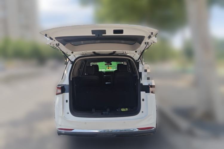 Used Wuling Jiachen 2022 1.5T CVT Deluxe Flagship Edition Trunk