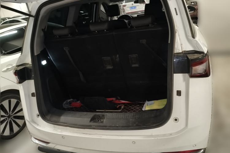 Used Wuling Jiachen 2022 1.5T Manual Comfort & Dynamic Version Trunk