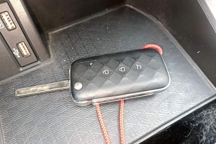 Used Wuling Jiachen 2022 1.5L Manual Enjoyment Elite Model Vehicle Key