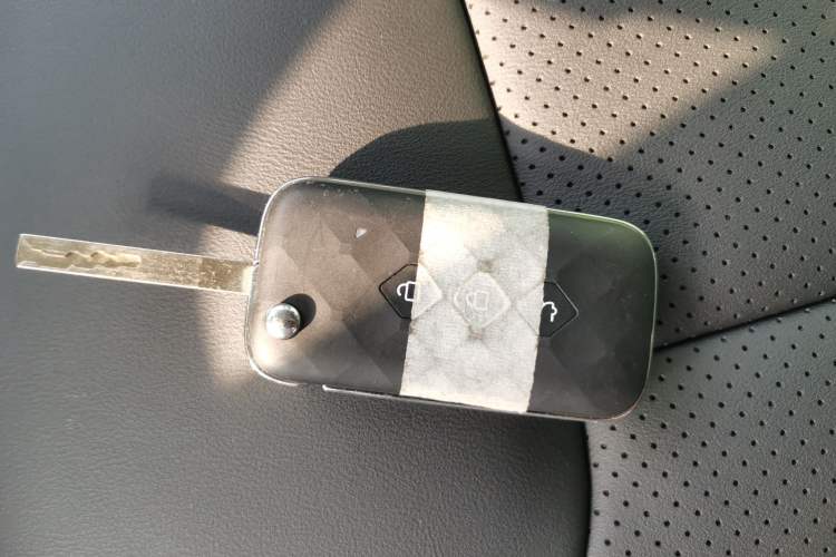 Used Wuling Jiachen 2022 1.5L Manual Comfort Edition Vehicle Key