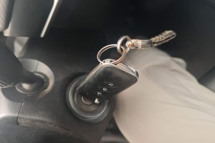 Used Wuling Jiachen 2022 1.5L Manual Light Comfort Edition Vehicle Key