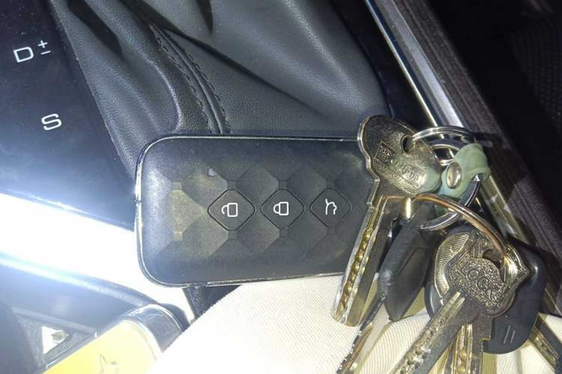 Used Wuling Jiachen 2022 1.5T CVT Deluxe Flagship Edition Vehicle Key