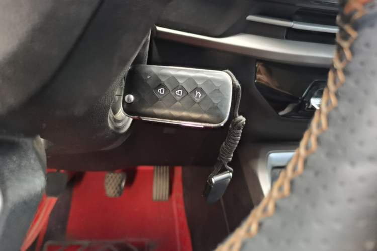 Used Wuling Jiachen 2022 1.5L Manual Enjoyment Elite Model Vehicle Key