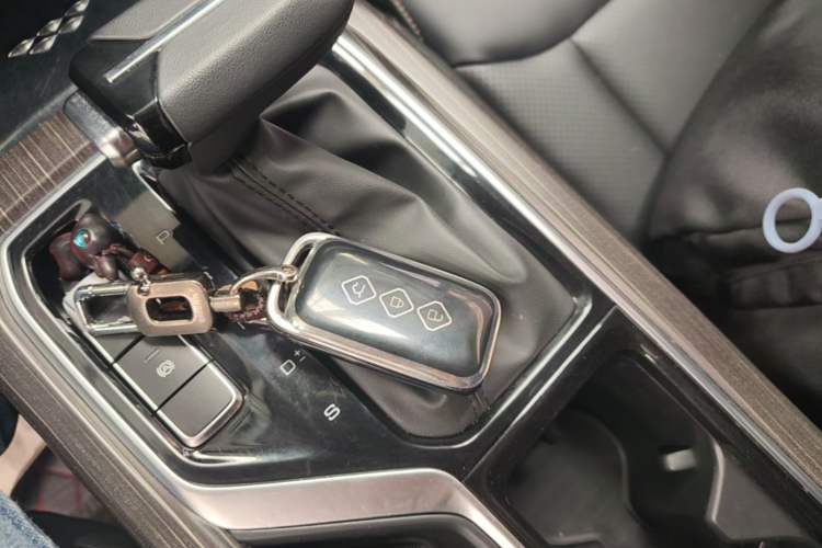 Used Wuling Jiachen 2022 1.5T CVT Smart Luxury Version Vehicle Key