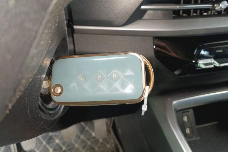 Used Wuling Jiachen 2022 1.5T Manual Light Enjoyment Dynamic Version Vehicle Key
