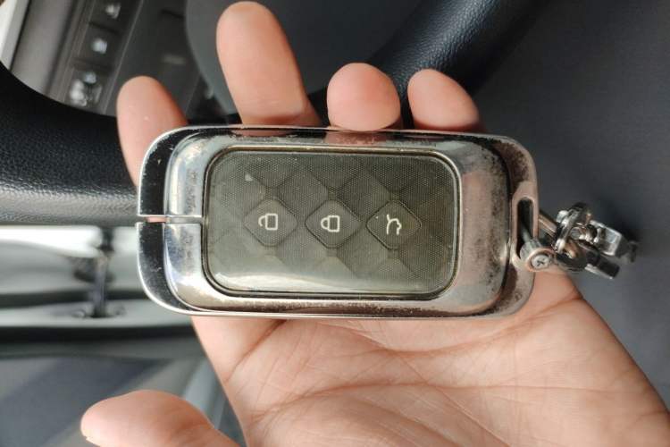 Used Wuling Jiachen 2022 1.5T CVT Smart Luxury Version Vehicle Key