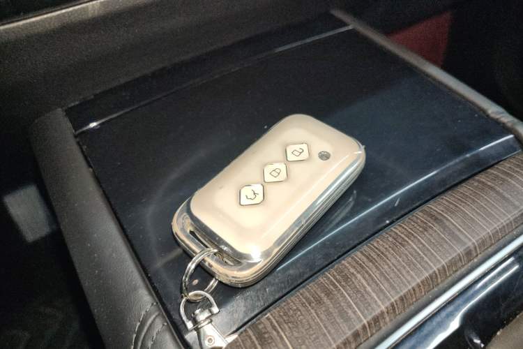 Used Wuling Jiachen 2022 1.5T CVT Smart Luxury Version Vehicle Key