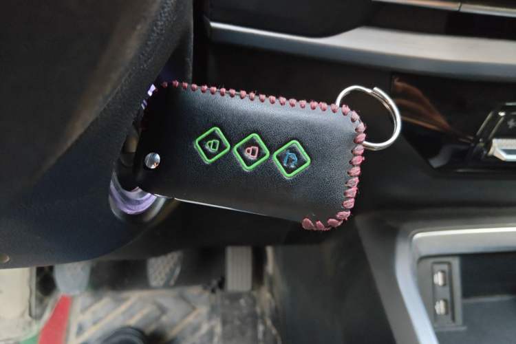 Used Wuling Jiachen 2022 1.5L Manual Comfort Edition Vehicle Key