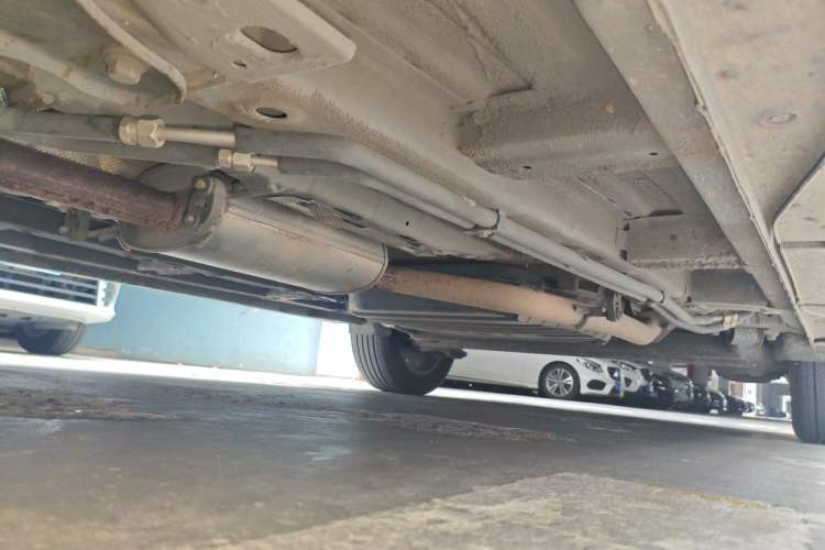 Used Wuling Jiachen 2022 1.5T CVT Deluxe Flagship Edition Chassis Front Left