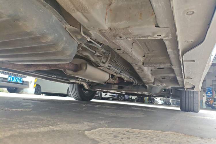 Used Wuling Jiachen 2022 1.5T CVT Deluxe Flagship Edition Chassis Rear Right