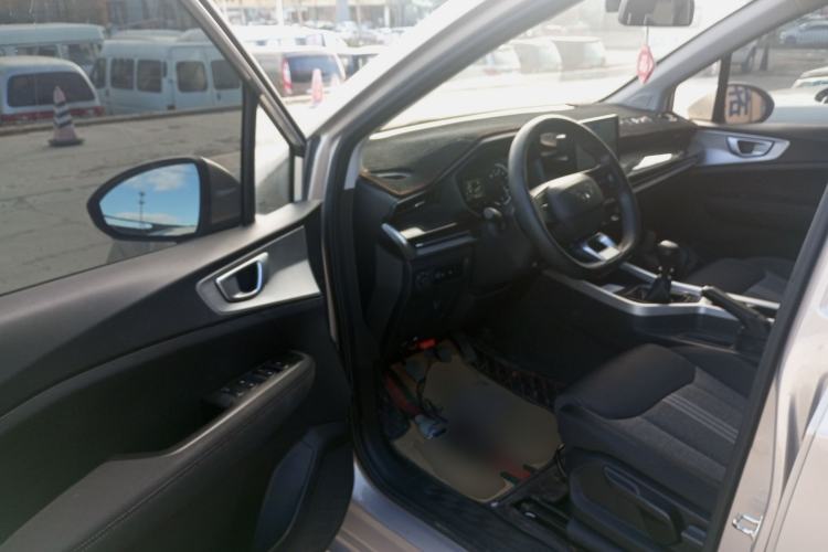 Used Wuling Jiachen 2022 1.5L Manual Enjoyment Elite Model Driver Seat