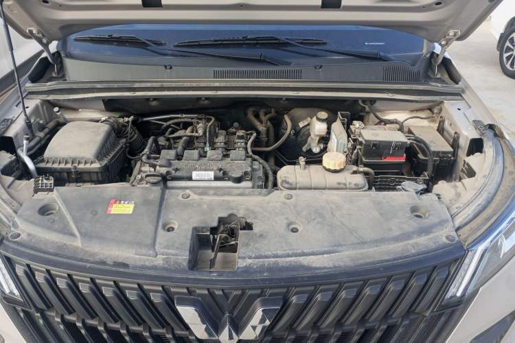 Used Wuling Jiachen 2022 1.5L Manual Enjoyment Elite Model Engine Bay