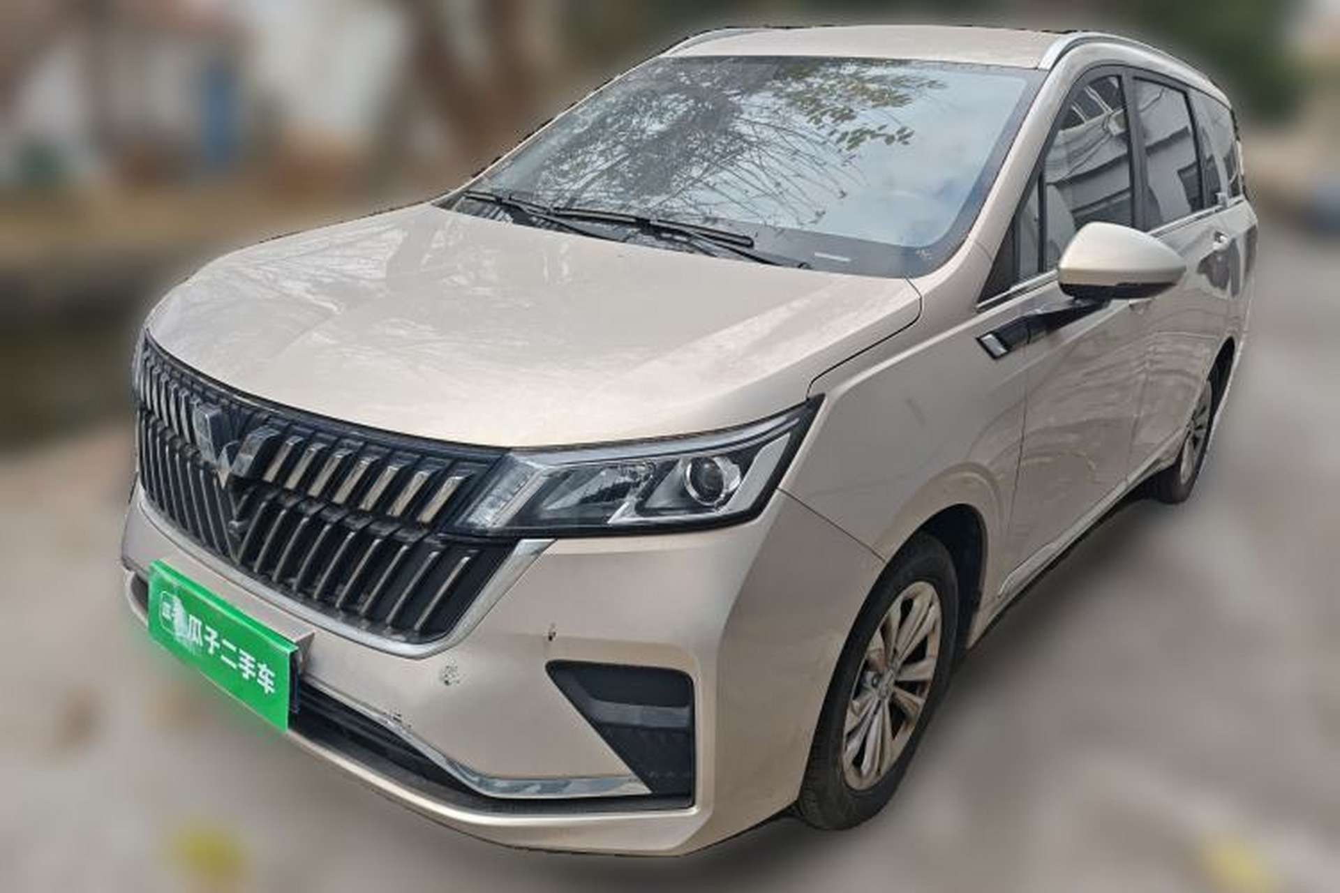 Used Wuling Jiachen 2022 1.5T Manual Light Enjoyment Dynamic Version Front Left 45 Deg