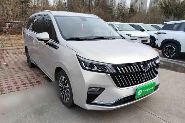 Used Wuling Jiachen 2022 1.5T CVT Deluxe Flagship Edition Front Right 45 Deg