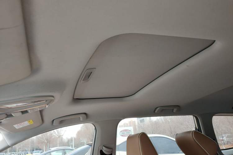 Used Wuling Jiachen 2022 1.5T CVT Deluxe Flagship Edition Headliner