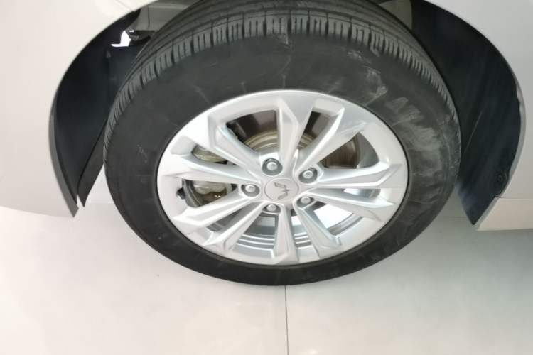 Used Wuling Jiachen 2022 1.5T CVT Smart Luxury Version Left Front Wheel Hub