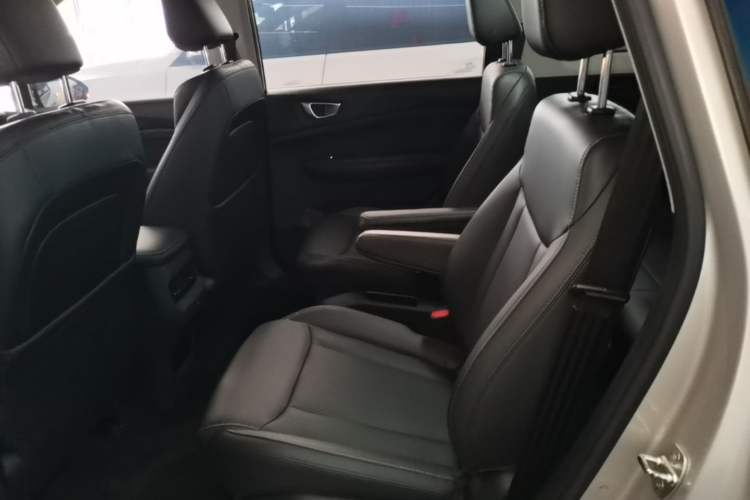Used Wuling Jiachen 2022 1.5T CVT Smart Luxury Version Left Rear Seat