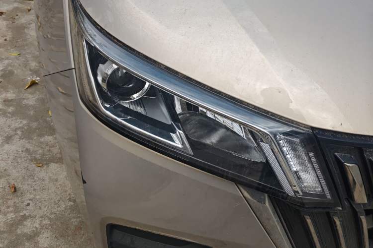 Used Wuling Jiachen 2022 1.5T Manual Light Enjoyment Dynamic Version Right Front Headlight