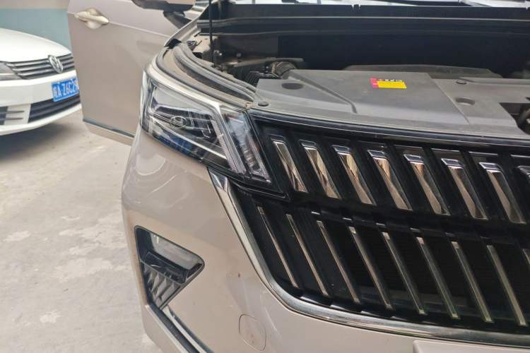 Used Wuling Jiachen 2022 1.5T CVT Deluxe Flagship Edition Right Front Headlight