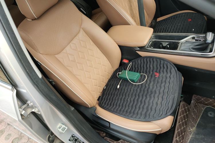 Used Wuling Jiachen 2022 1.5T CVT Deluxe Flagship Edition Right Front Seat
