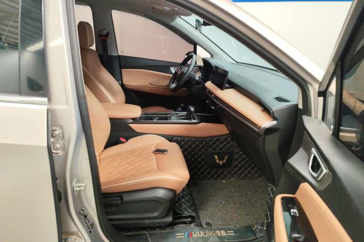 Used Wuling Jiachen 2022 1.5T CVT Deluxe Flagship Edition Right Front Seat