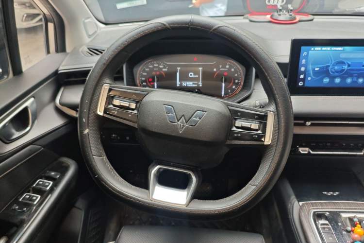 Used Wuling Jiachen 2022 1.5T CVT Deluxe Flagship Edition Steering Wheel