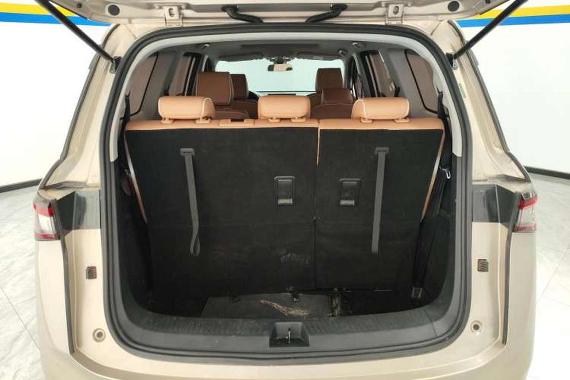 Used Wuling Jiachen 2022 1.5T CVT Deluxe Flagship Edition Trunk