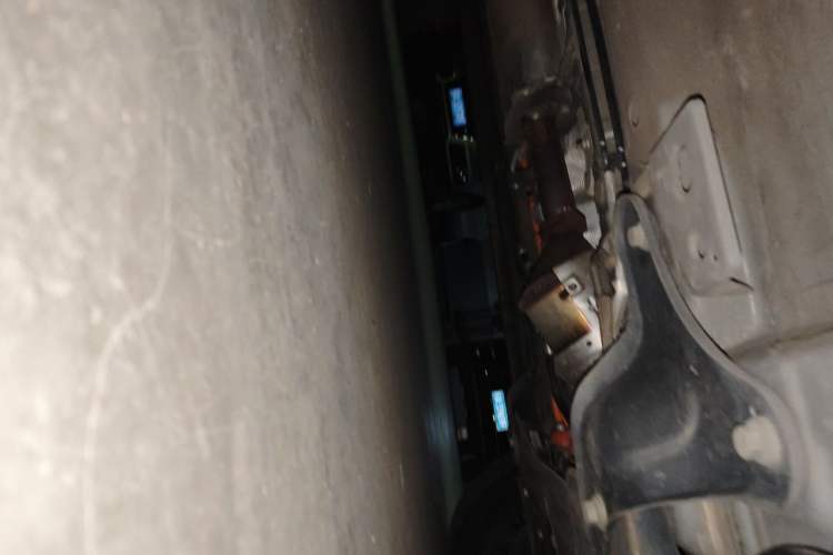 Used Wuling Jiachen 2023 2.0L DHT Flagship Edition Chassis Front Right