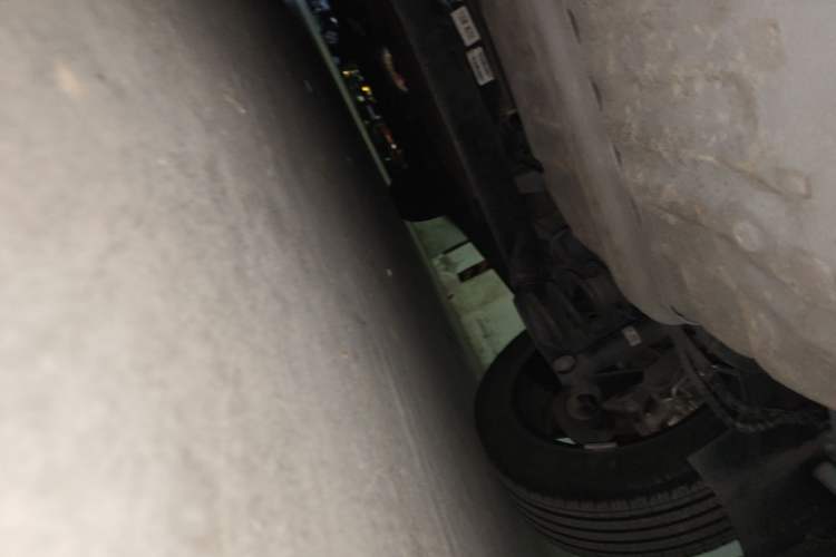 Used Wuling Jiachen 2023 2.0L DHT Flagship Edition Chassis Rear