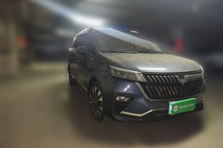Used Wuling Jiachen 2023 2.0L DHT Flagship Edition Front Right 45 Deg