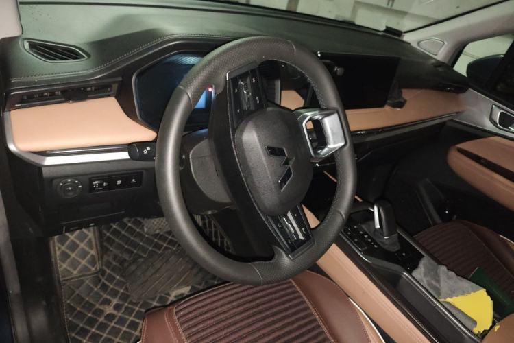 Used Wuling Jiachen 2023 2.0L DHT Flagship Edition Steering Wheel