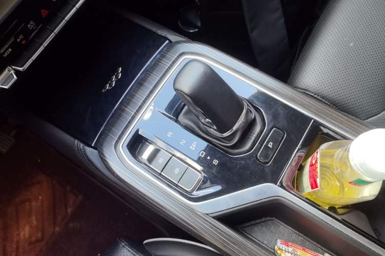 Used Wuling Jiachen 2023 2.0L DHT Flagship Edition Gear Lever
