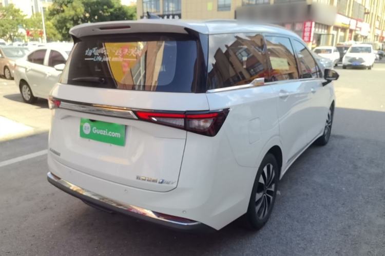 Used Wuling Jiachen 2023 2.0L DHT Flagship Edition Rear Right 45 Deg