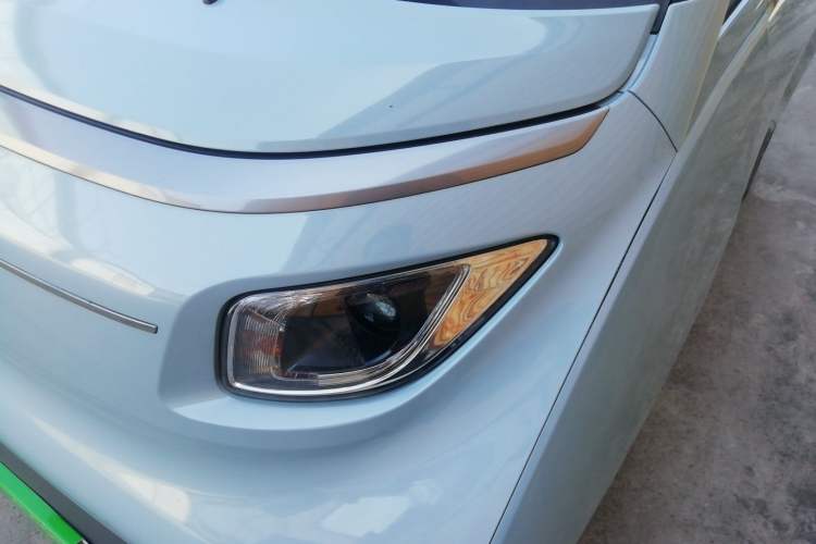 Used Wuling NAMMIEV 2021 Playful Model – High-Power Version Left Front Headlight