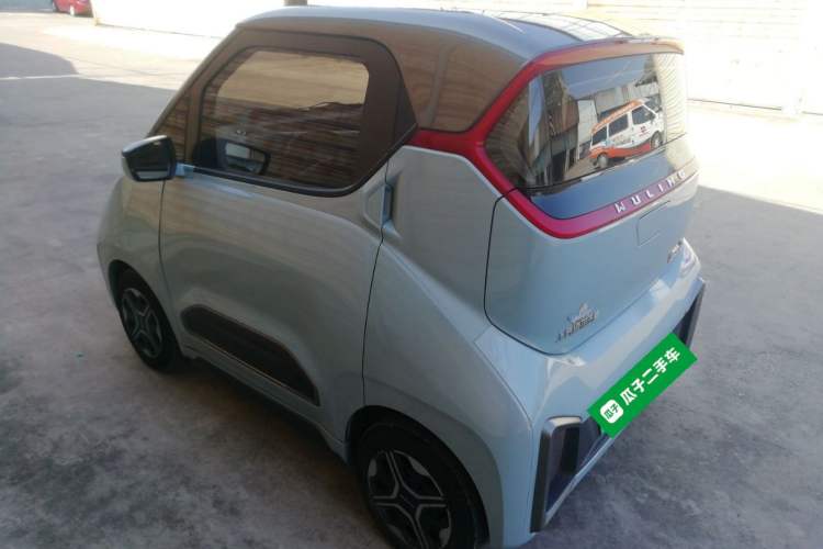 Used Wuling NAMMIEV 2021 Playful Model – High-Power Version Left Side