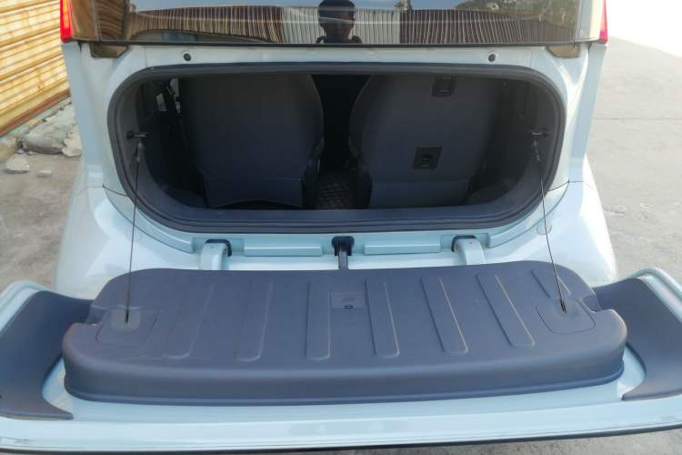 Used Wuling NAMMIEV 2021 Playful Model – High-Power Version Trunk