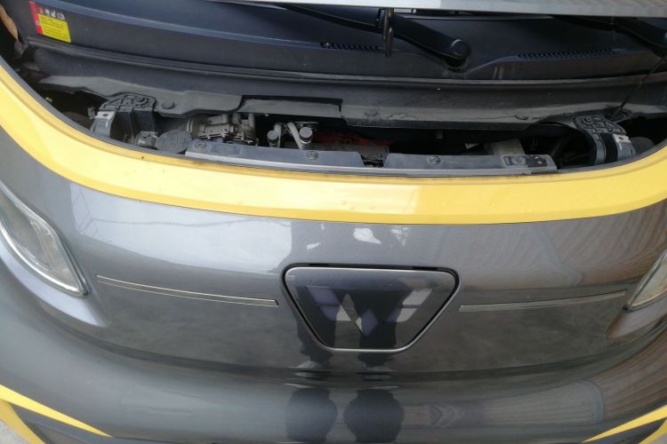 Used Wuling NAMMIEV 2021 Playful Model – High-Power Version Engine Bay