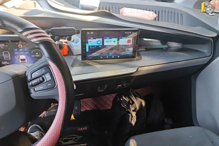 Used Wuling NAMMIEV 2021 Playful Model – High-Power Version Audio And AC Panel