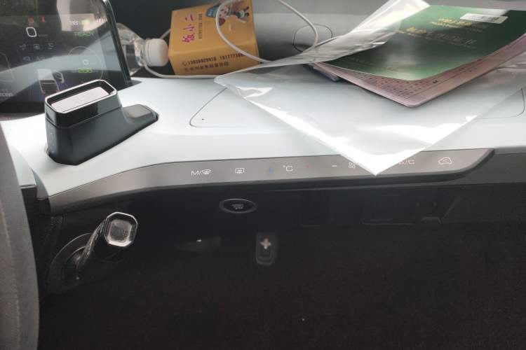Used Wuling NAMMIEV 2021 Passion Edition Audio And AC Panel