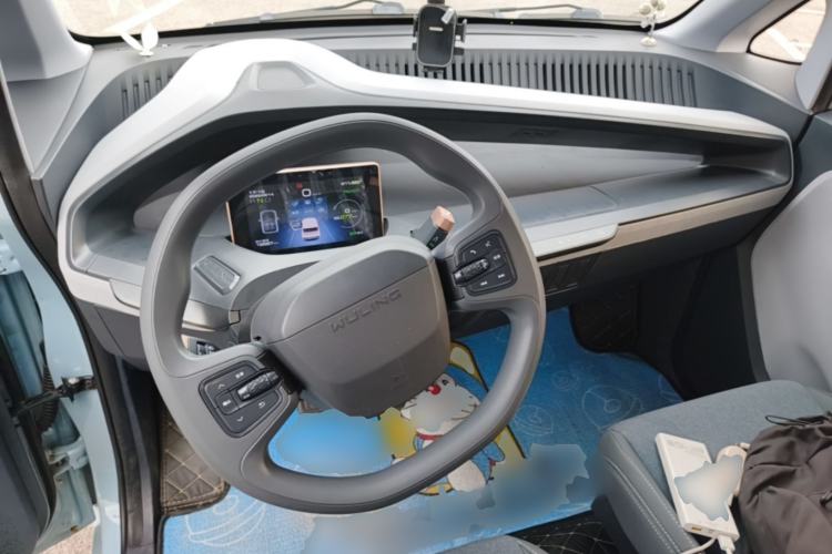 Used Wuling NAMMIEV 2021 Playful Model – High-Power Version Center Console