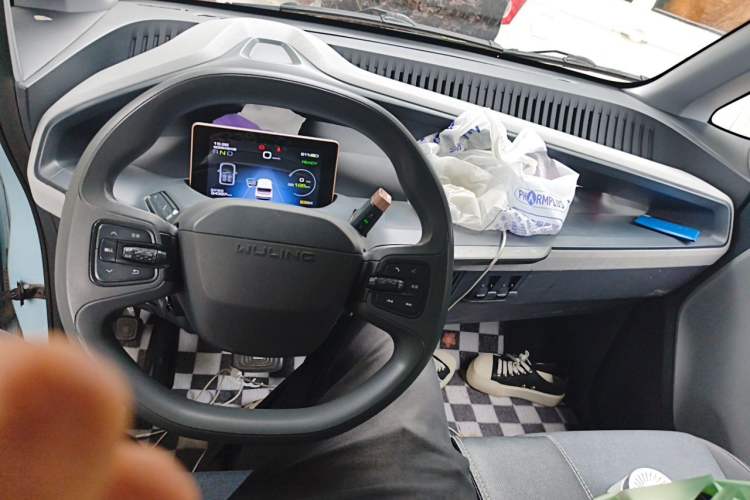 Used Wuling NAMMIEV 2021 Playful Model – High-Power Version Center Console