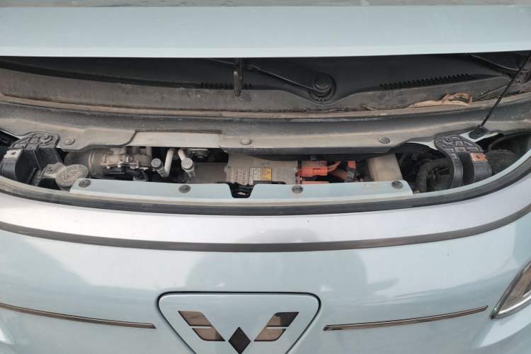 Used Wuling NAMMIEV 2021 Passion Edition Engine Bay