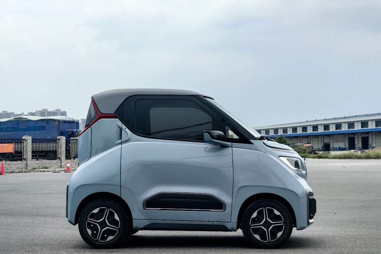 Used Wuling NAMMIEV 2021 Passion Edition Exterior 7