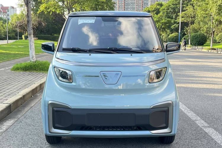 Used Wuling NAMMIEV 2021 Playful Model – High-Power Version Front